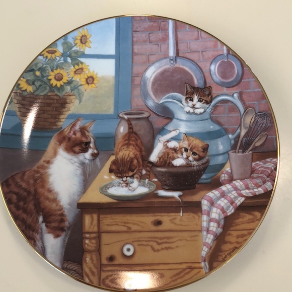 Hamilton Collection cat plates - Picture 2 of 6